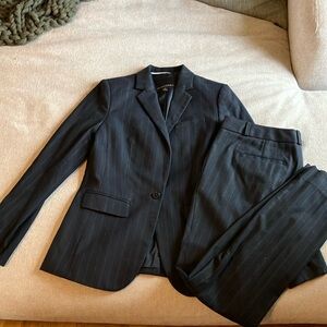 Women’s Banana Republic Navy Pinstripe suit